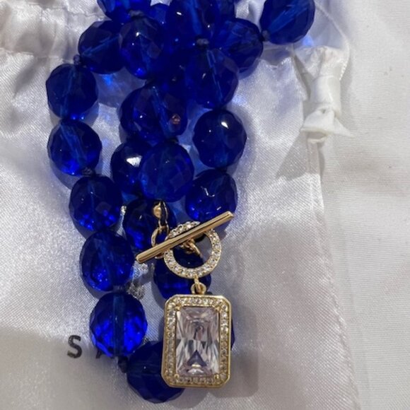 NWOT Saule Coblat Pendant Necklace w/Czech Glass Beads, Gold Clasp & Dustbag. - Picture 2 of 5